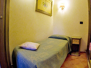 Domus Tiberina 2* Rom