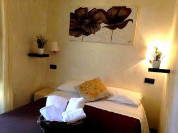 Domus Tiberina 2* Rom